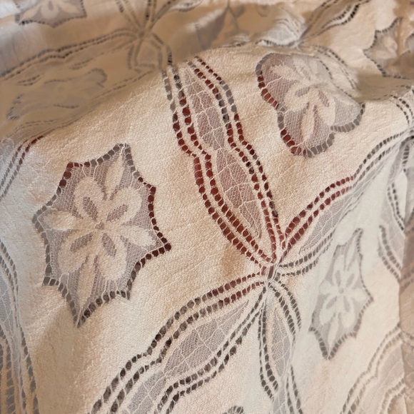 Petite Eyelet top - Picture 8 of 9